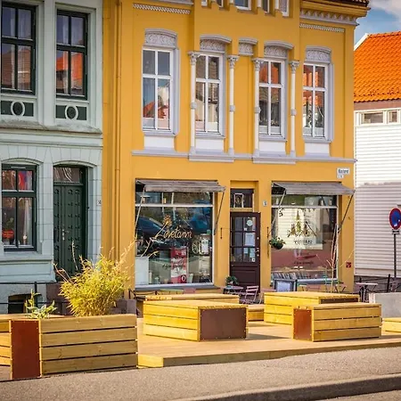 Lägenhet Bergens Nr1 Smau I Enkel Innsjekk I Sjoutsikt *