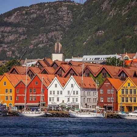 Bergens Nr1 Smau I Enkel Innsjekk I Sjøutsikt Leilighet *